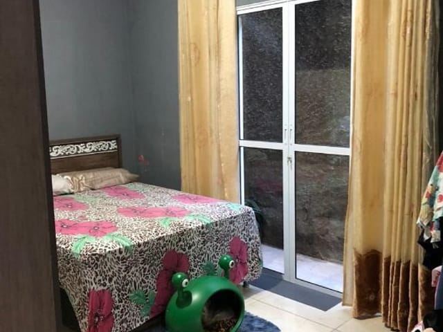 Casa com 250m² 2 quartos e 2 banheiros, à venda, no bairro Jardim das Cerejeiras em Cotia