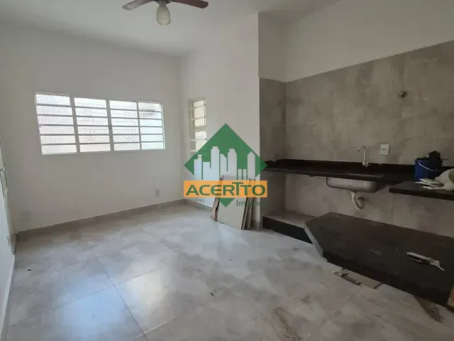 Casa com 294m² 3 quartos e 3 banheiros, para alugar, no bairro Vila Bandeirantes em Araçatuba