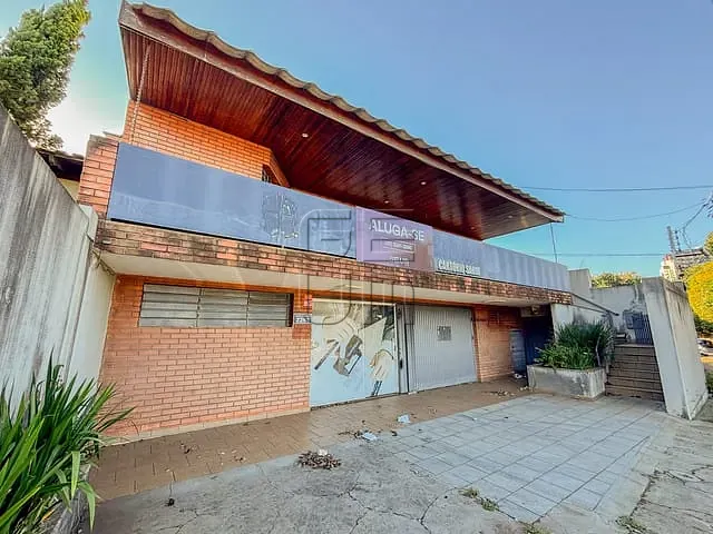 Casa com 380m², para alugar, no bairro Vila Zelina em Londrina