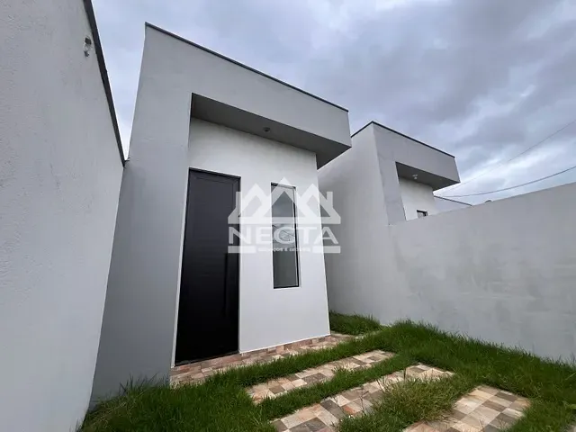 Casa com 147m² 3 quartos e 2 banheiros, à venda, no bairro Golfinhos em Caraguatatuba