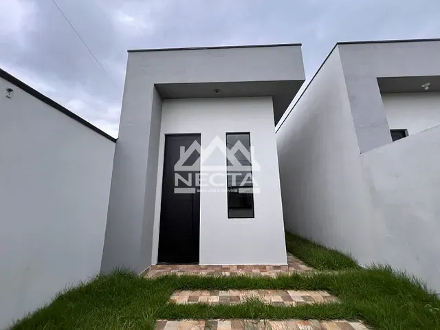 Casa com 147m² 3 quartos e 2 banheiros, à venda, no bairro Golfinhos em Caraguatatuba