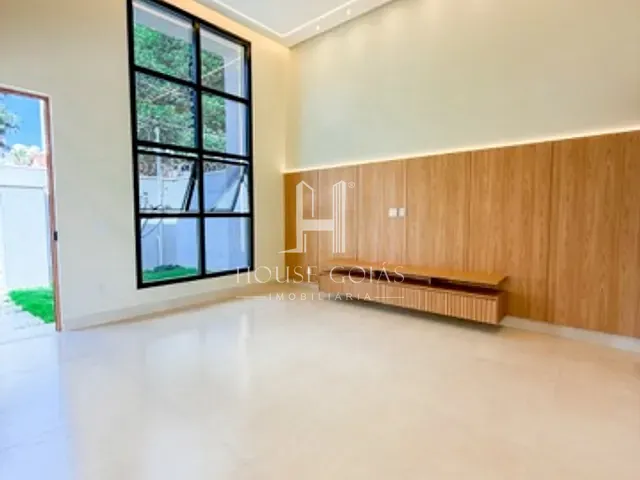 Casa com 450m² 4 quartos e 5 banheiros, à venda, no bairro Jardim Atlântico em Goiânia