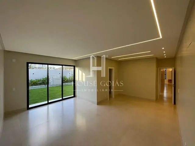 Casa com 450m² 4 quartos e 5 banheiros, à venda, no bairro Jardim Atlântico em Goiânia