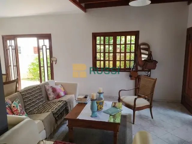 Casa com 250m² 4 quartos e 3 banheiros, à venda, no bairro Urbanova I em São José dos Campos