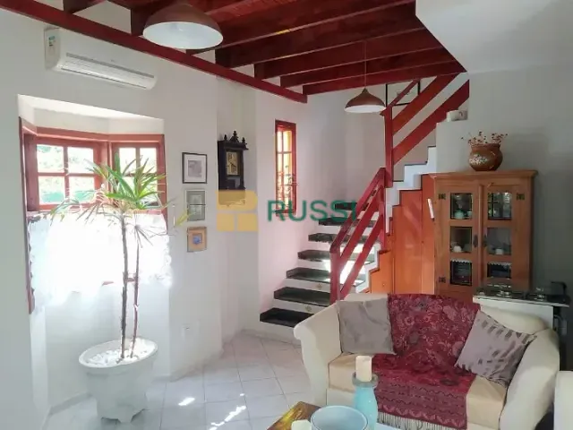 Casa com 250m² 4 quartos e 3 banheiros, à venda, no bairro Urbanova I em São José dos Campos