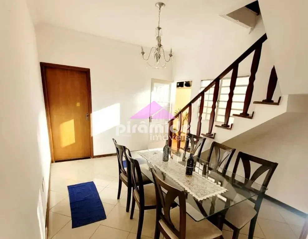 Casa, 4 quartos, 215 m² - Foto 3