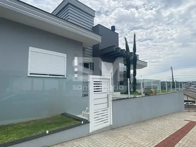 Casa 2 quartos e 2 banheiros, à venda, no bairro Araras em Chapecó