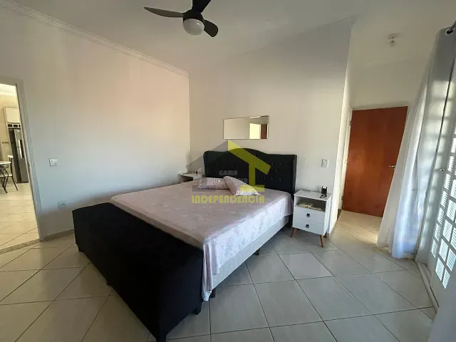 Casa com 180m² 3 quartos e 2 banheiros, à venda, no bairro Loteamento Residencial Terra Nova em Itatiba