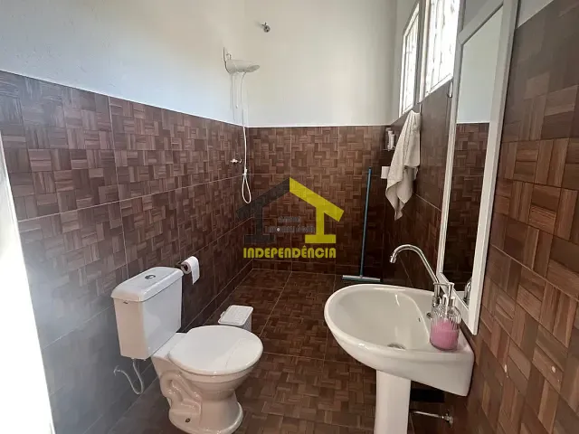 Casa com 180m² 3 quartos e 2 banheiros, à venda, no bairro Loteamento Residencial Terra Nova em Itatiba