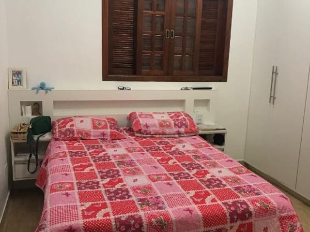 Casa com 125m² 2 quartos e 1 banheiro, à venda ou para alugar, no bairro Centro (Caucaia do Alto) em Cotia