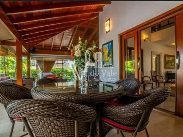 Casa 4 quartos e 5 banheiros, à venda, no bairro Residencial Aldeia do Vale em Goiânia