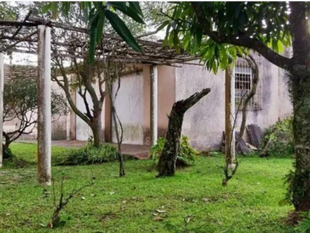 Casa com 709m² 3 quartos e 2 banheiros, à venda, no bairro Três Vendas em Pelotas
