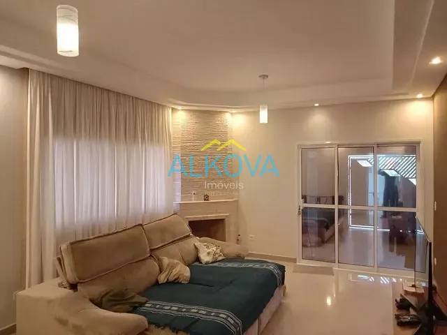 Casa com 270m² 4 quartos e 3 banheiros, à venda, no bairro Vila Das Flores em São José dos Campos