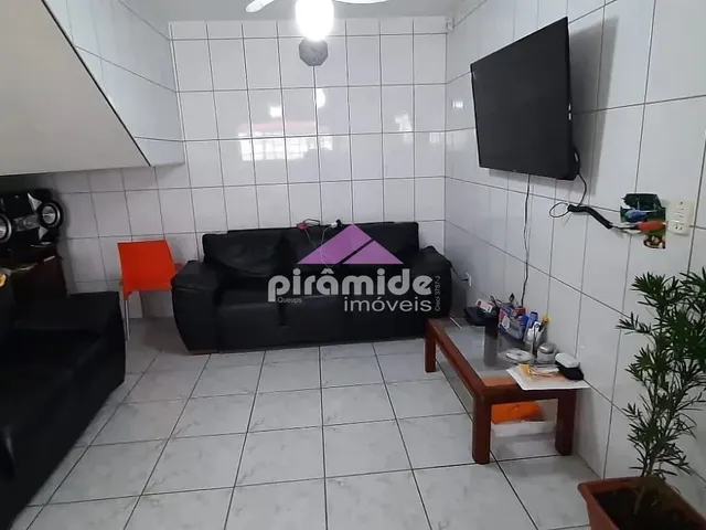 Casa com 110m² 3 quartos e 3 banheiros, à venda, no bairro Porto Novo em Caraguatatuba