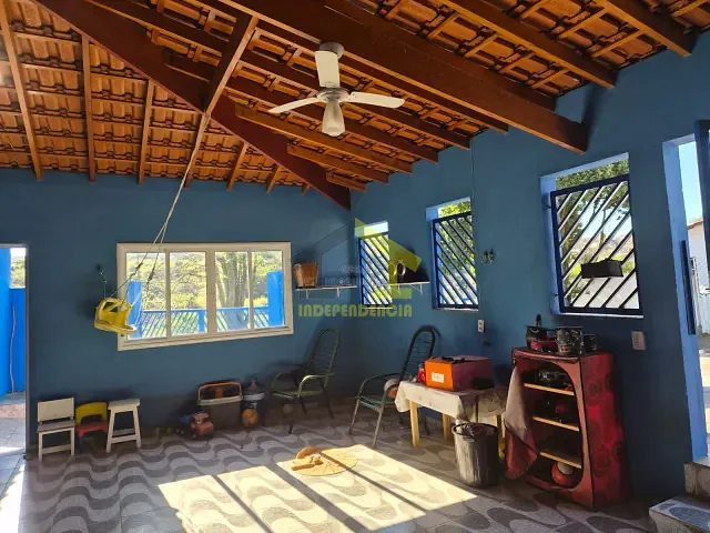 Casa com 263m² 2 quartos e 2 banheiros, à venda, no bairro Núcleo Residencial Porto Seguro em Itatiba