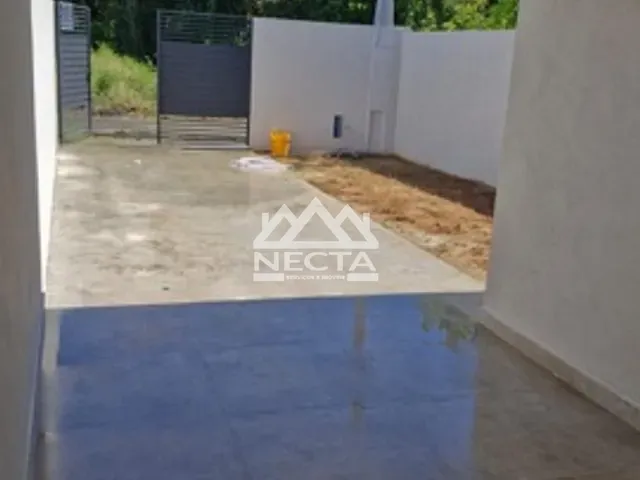 Casa com 65m² 2 quartos e 1 banheiro, à venda, no bairro Balneário dos Golfinhos em Caraguatatuba
