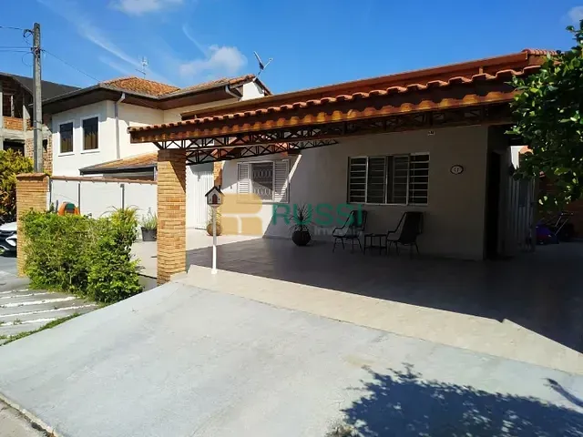 Casa com 252m² 3 quartos e 3 banheiros, à venda, no bairro Urbanova em São José dos Campos