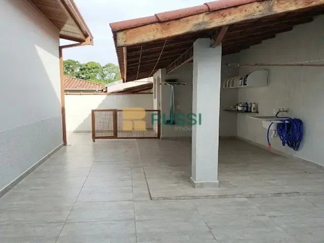 Casa com 252m² 3 quartos e 3 banheiros, à venda, no bairro Urbanova em São José dos Campos