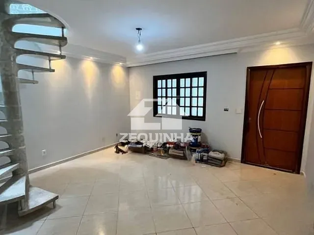 Casa com 131m² 3 quartos e 3 banheiros, à venda, no bairro Vila Yolanda em Osasco