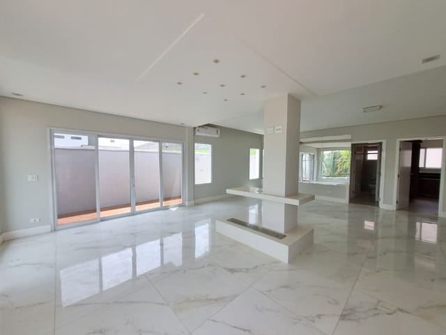 Casa com 460m² 4 quartos e 6 banheiros, à venda, no bairro Condomínio Residencial Jaguary em São José dos Campos