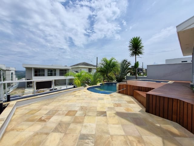 Casa com 460m² 4 quartos e 6 banheiros, à venda, no bairro Condomínio Residencial Jaguary em São José dos Campos