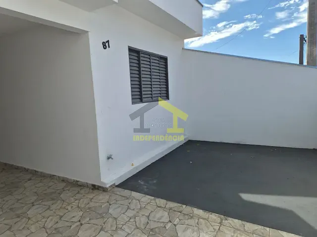 Casa com 125m² 2 quartos e 1 banheiro, à venda, no bairro Loteamento Rei de Ouro em Itatiba