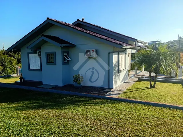 Casa 2 quartos e 2 banheiros, à venda, no bairro Teutônia em Teutônia