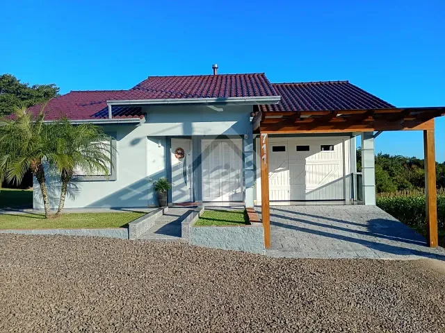 Casa 2 quartos e 2 banheiros, à venda, no bairro Teutônia em Teutônia