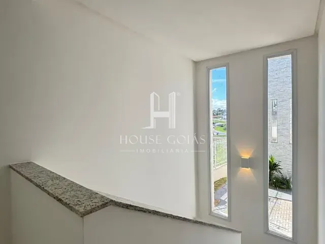 Casa 3 quartos e 4 banheiros, à venda, no bairro Cardoso em Aparecida de Goiânia
