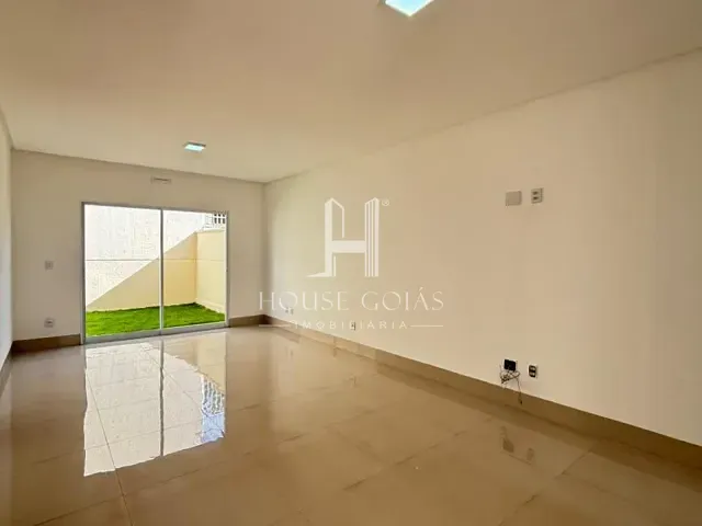 Casa 3 quartos e 4 banheiros, à venda, no bairro Cardoso em Aparecida de Goiânia