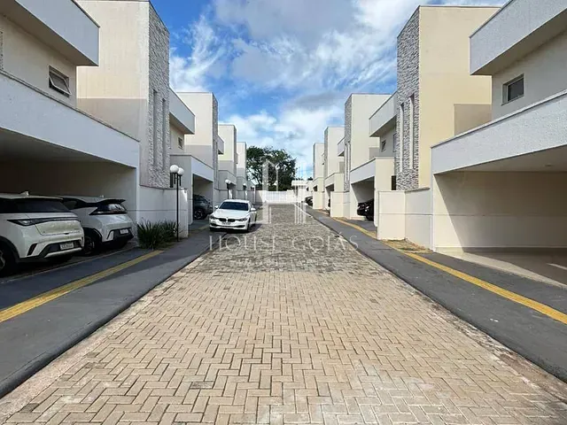 Casa 3 quartos e 4 banheiros, à venda, no bairro Cardoso em Aparecida de Goiânia