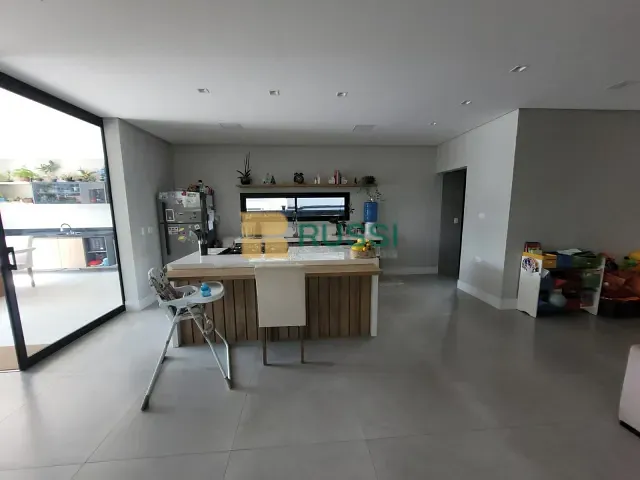 Casa com 256m² 3 quartos e 4 banheiros, à venda, no bairro Urbanova IV-A em São José dos Campos