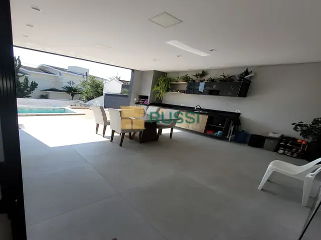 Casa com 256m² 3 quartos e 4 banheiros, à venda, no bairro Urbanova IV-A em São José dos Campos