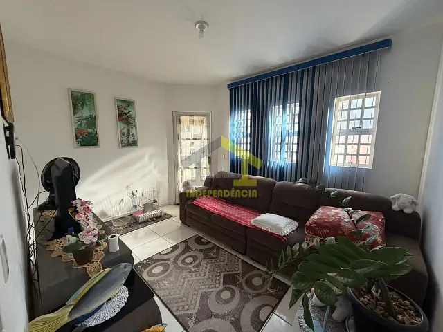 Casa com 175m² 2 quartos e 2 banheiros, à venda, no bairro Jardim América em Itatiba