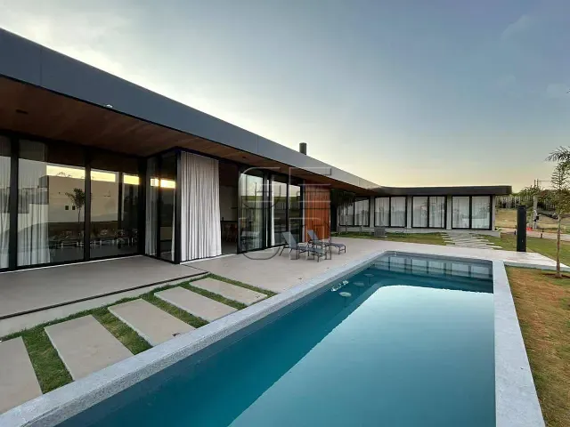 Casa com 1248m² 4 quartos e 6 banheiros, à venda, no bairro KM 94 em Porecatu