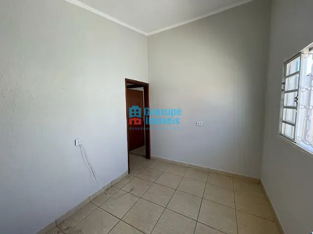 Casa 2 quartos e 2 banheiros, à venda, no bairro Parque dos Municípios II em Guaxupé