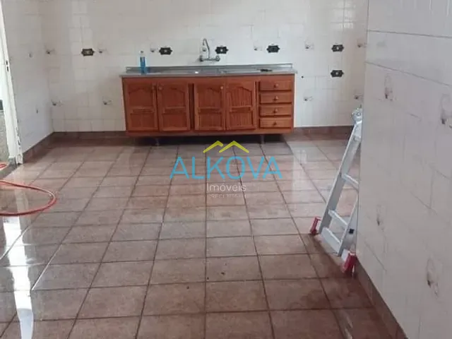 Casa com 250m² 3 quartos e 3 banheiros, à venda, no bairro Parque Itamarati em Jacareí