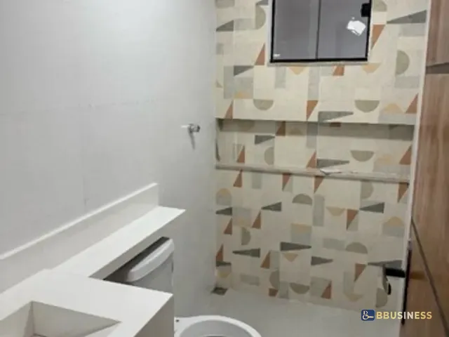 Casa 3 quartos e 4 banheiros, à venda, no bairro Parque Santo Antônio em Campos dos Goytacazes