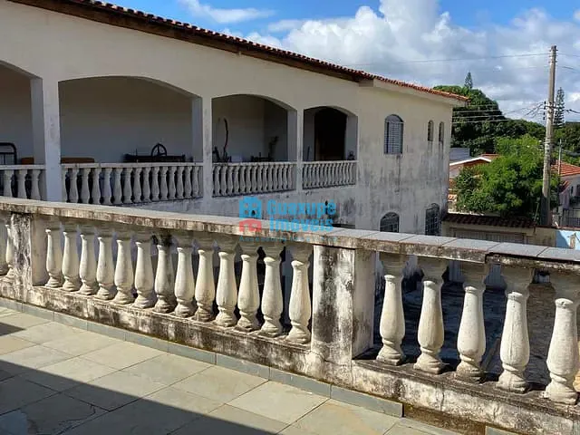 Casa 4 quartos e 4 banheiros, à venda, no bairro Jardim Três Rosas em Guaxupé