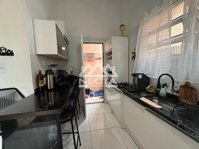 Casa 2 quartos e 1 banheiro, à venda, no bairro Jardim Casa Branca em Caraguatatuba