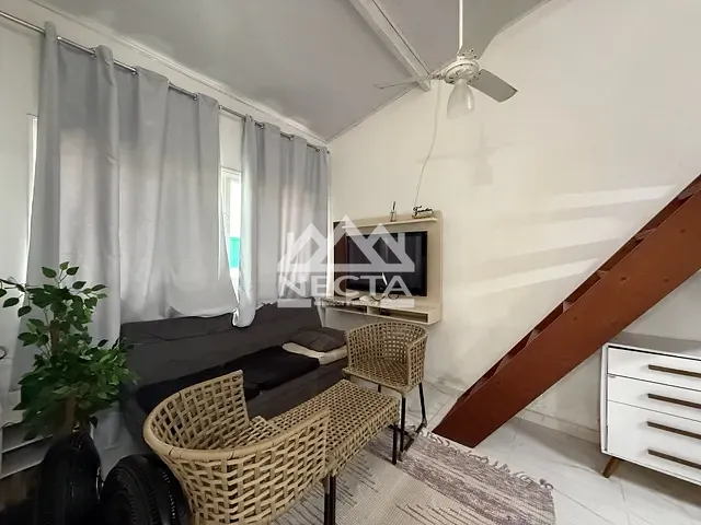 Casa 2 quartos e 1 banheiro, à venda, no bairro Jardim Casa Branca em Caraguatatuba