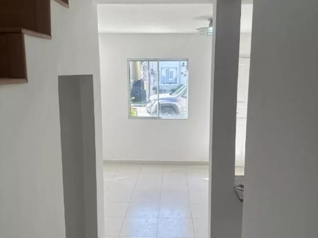 Casa com 96m² 2 quartos e 2 banheiros, à venda, no bairro Chácara Canta Galo em Cotia