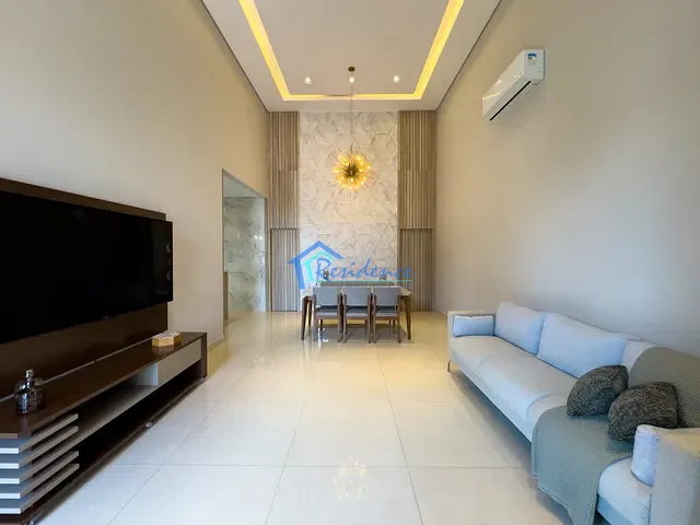 Casa com 300m² 3 quartos e 3 banheiros, à venda, no bairro Jardim Esplanada em Indaiatuba