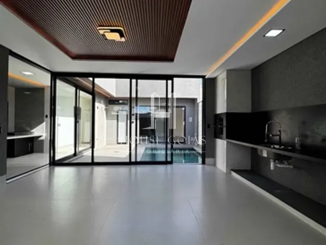 Casa com 360m² 4 quartos e 5 banheiros, à venda, no bairro Setor Três Marias em Goiânia