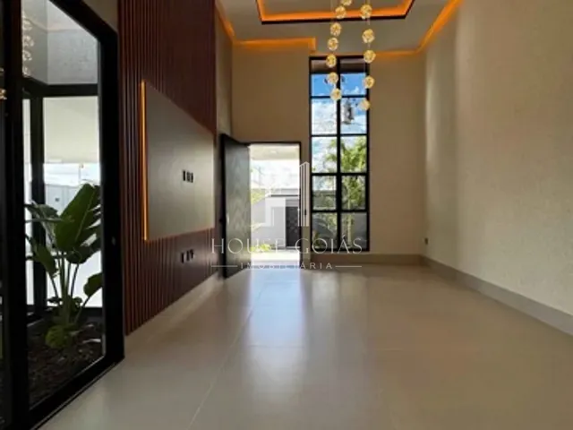 Casa com 360m² 4 quartos e 5 banheiros, à venda, no bairro Setor Três Marias em Goiânia