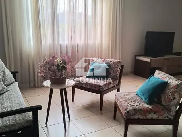 Casa com 350m² 4 quartos e 2 banheiros, à venda, no bairro City Bussocaba em Osasco