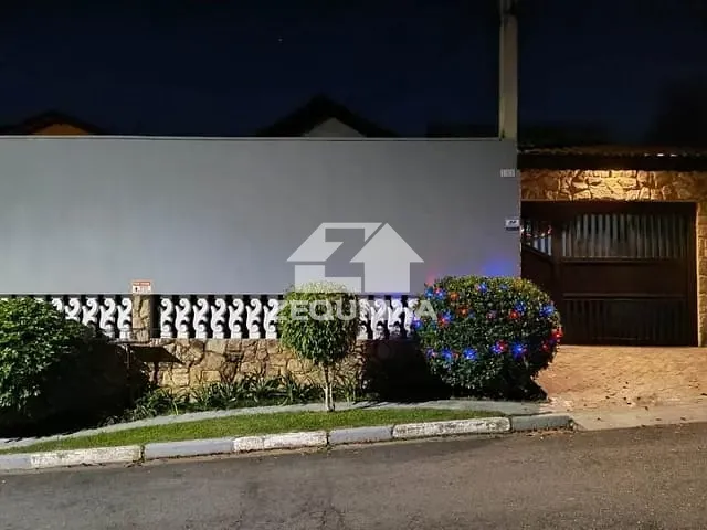 Casa com 350m² 4 quartos e 2 banheiros, à venda, no bairro City Bussocaba em Osasco
