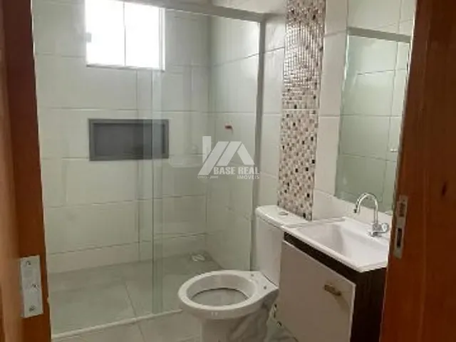 Casa com 180m² 3 quartos e 1 banheiro, à venda, no bairro Contorno em Ponta Grossa