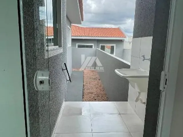 Casa com 180m² 3 quartos e 1 banheiro, à venda, no bairro Contorno em Ponta Grossa