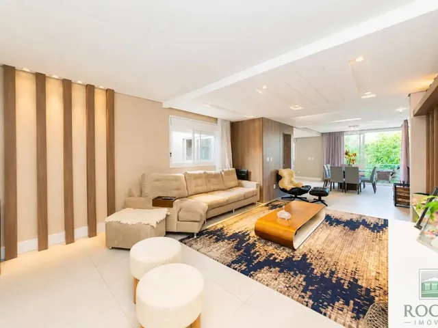 Casa 1 quarto e 1 banheiro, à venda, no bairro Santa Cândida em Curitiba